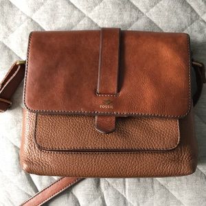 Fossil purse